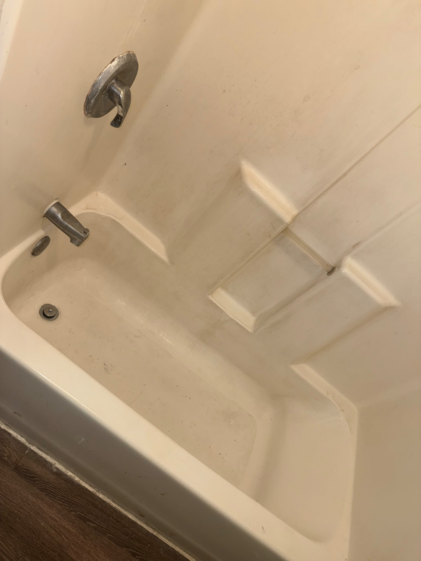 Tub & shower before cleaning